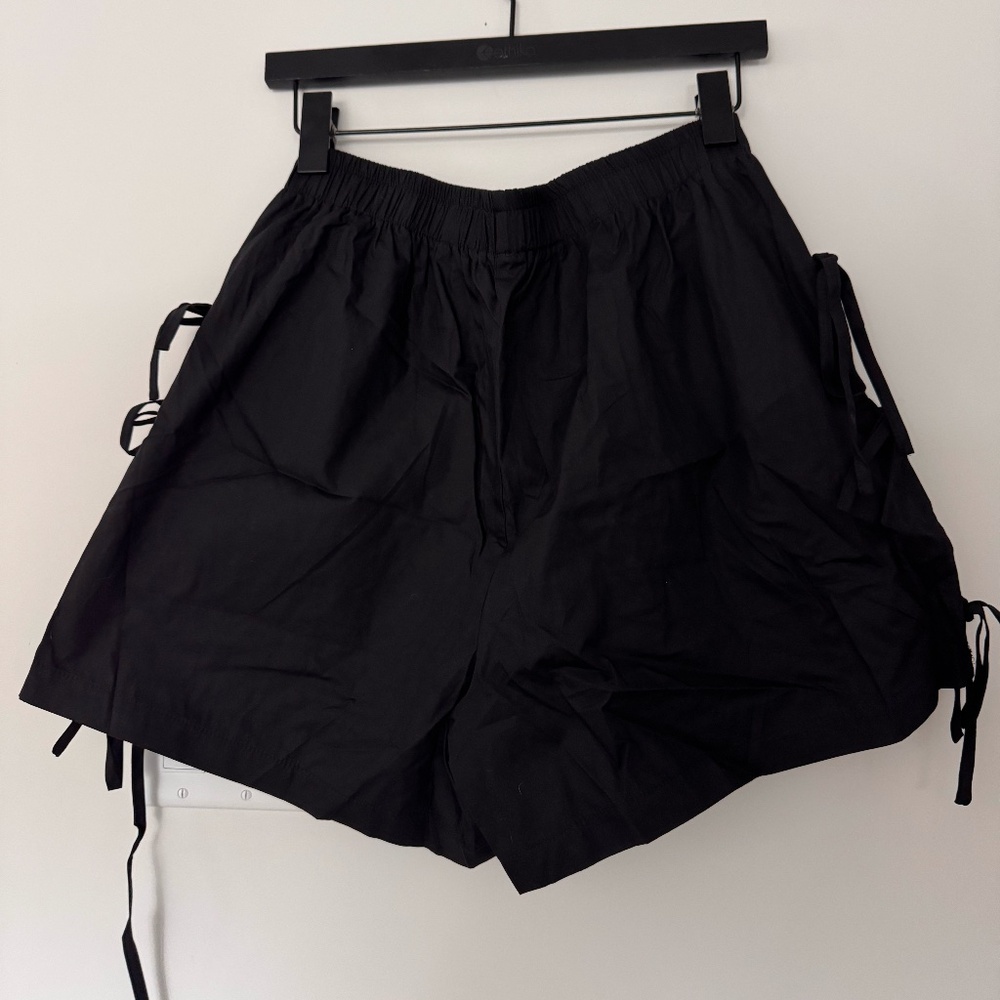 BRONZE SNAKE LINDA SIDE TIE SHORTS - Picture 5 of 5